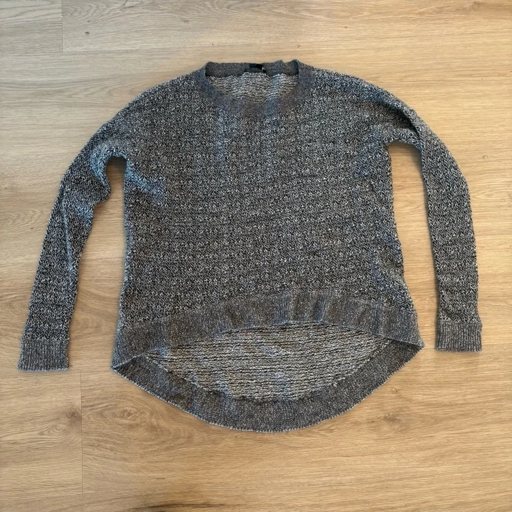 ** Theory Wool Sweater Hi Lo Heathered Black Crew small